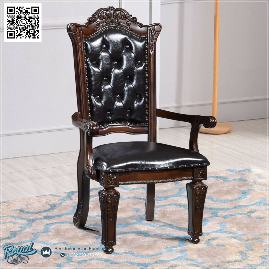 Model Kursi Makan Klasik Jok Kulit Sapi